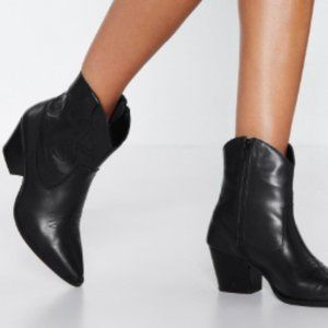 Black Leather Western Cowboy Ankle Boots